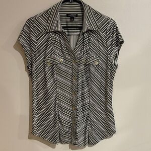 Roz & Ali Diagonal Striped Button Down Shirt